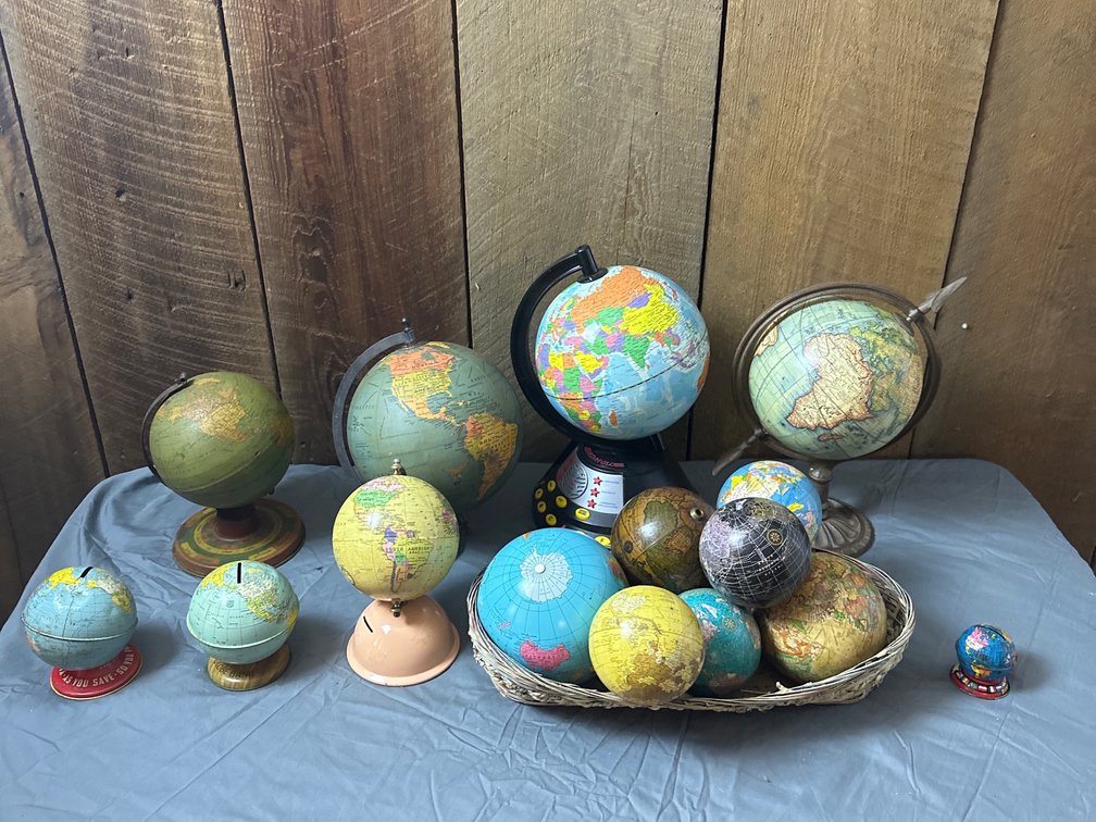 World globes 
