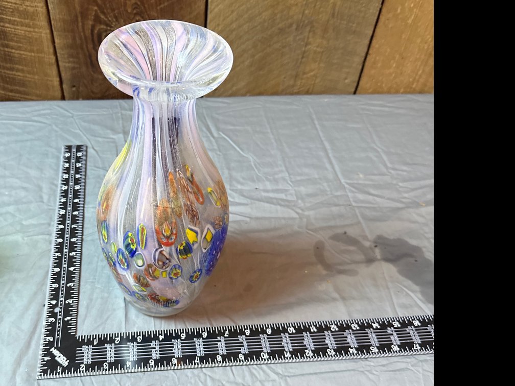 AveM Art Vase 