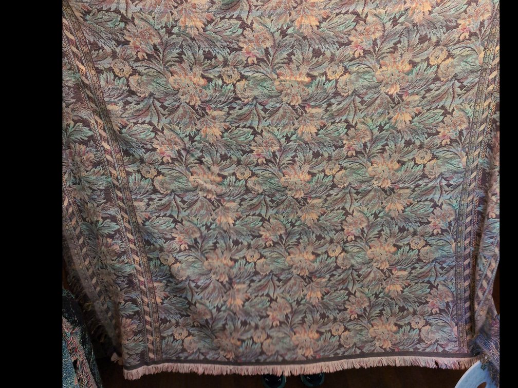 3 throw blankets 