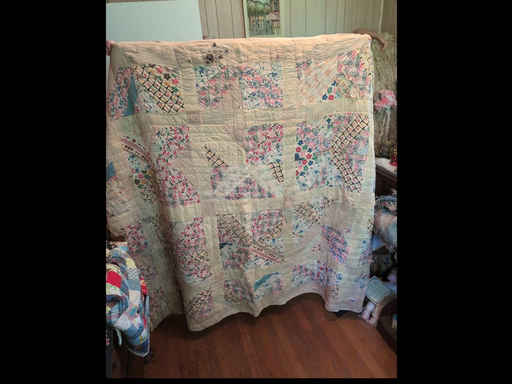 3 quilts 1 American flag 