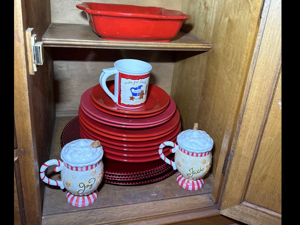 Christmas dishes 