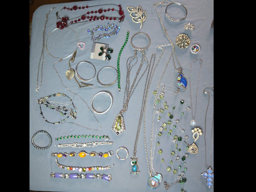 Silver/colorful jewelry 