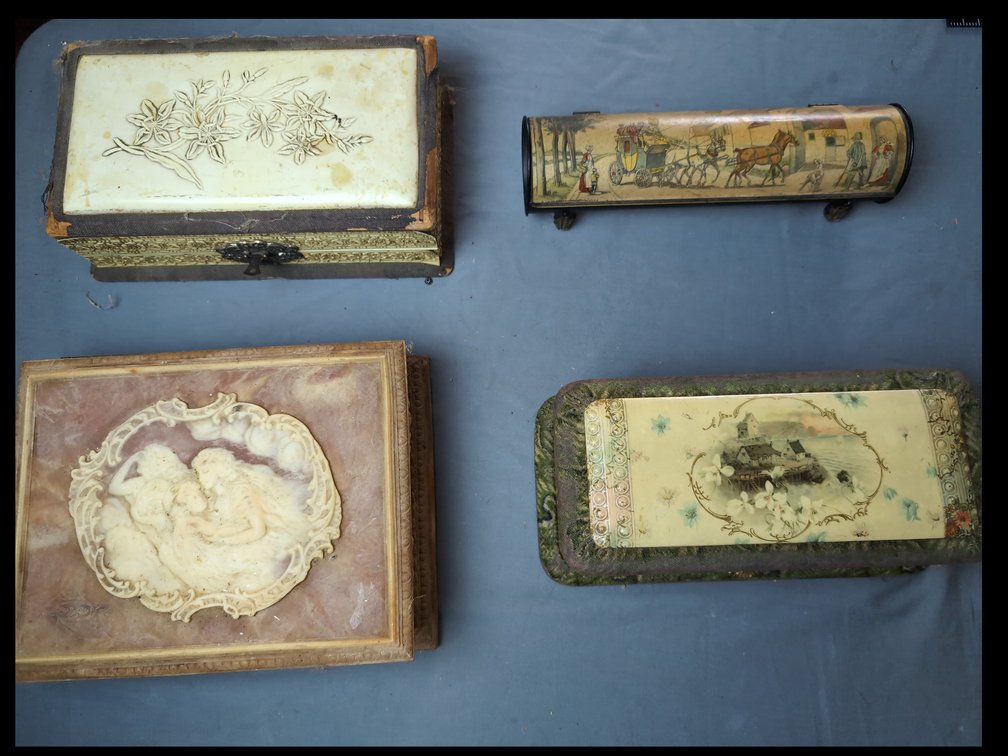 4 jewelry boxes 