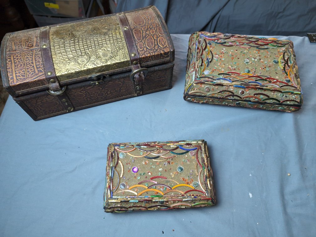 3 jewelry boxes 