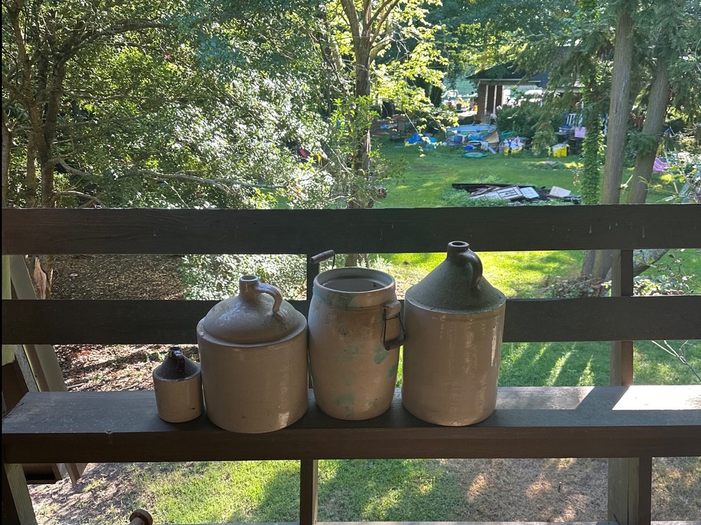 Jugs 