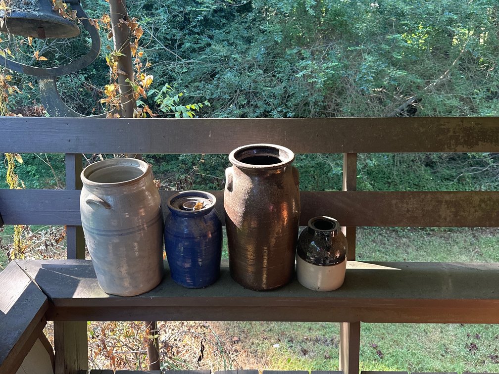 Jugs 