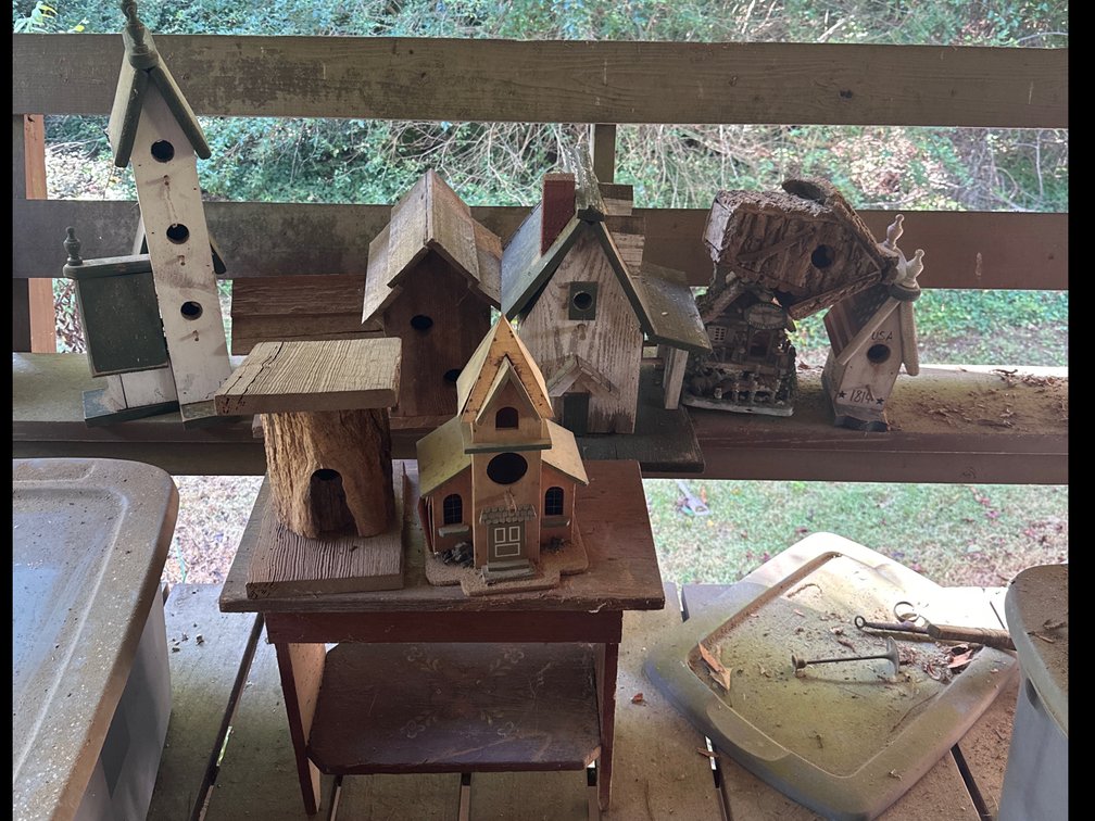 Birdhouses with little table 