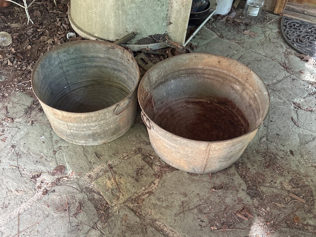 Wash tubs 