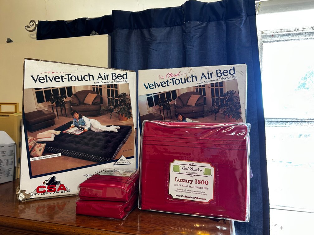 Velvet Touch Air Beds with King size sheets