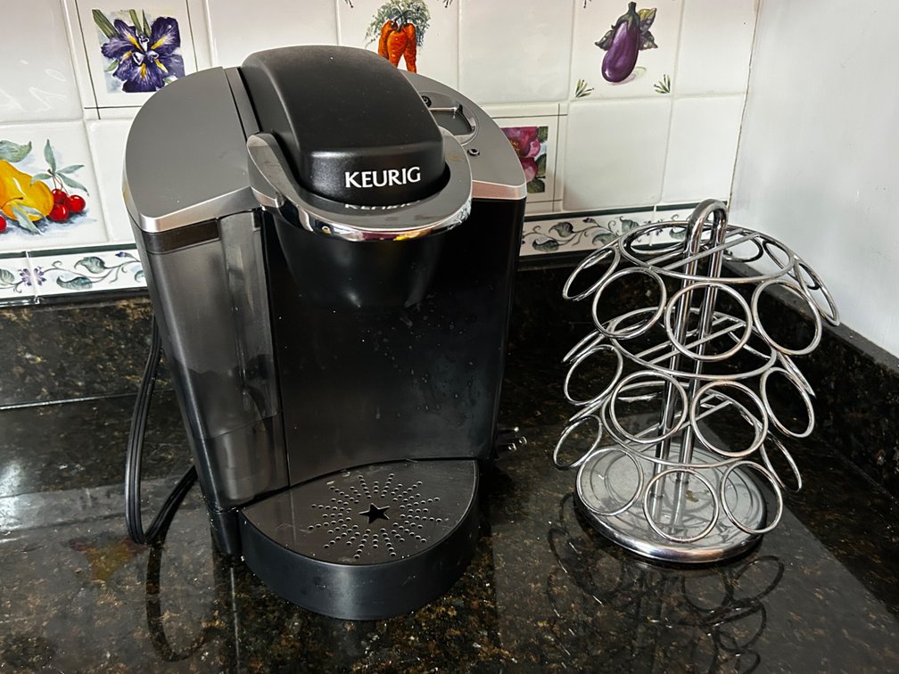 Keurig with K cup holder, Mug & Tumblers