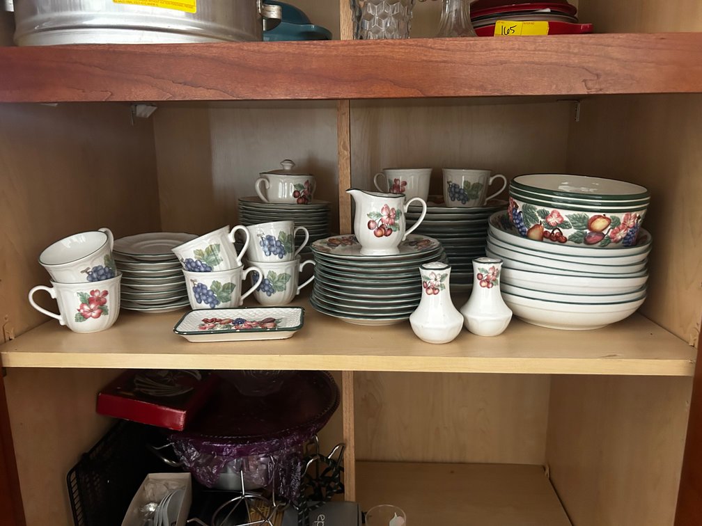 Epoch Dinnerware set