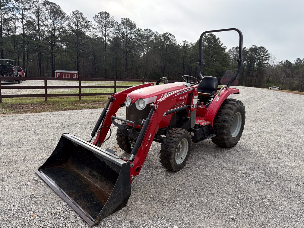 Massey Ferguson 1726E Tractor