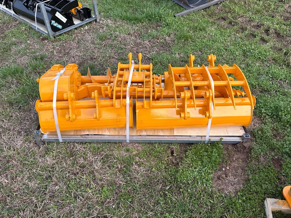 Excavator Attachment Set