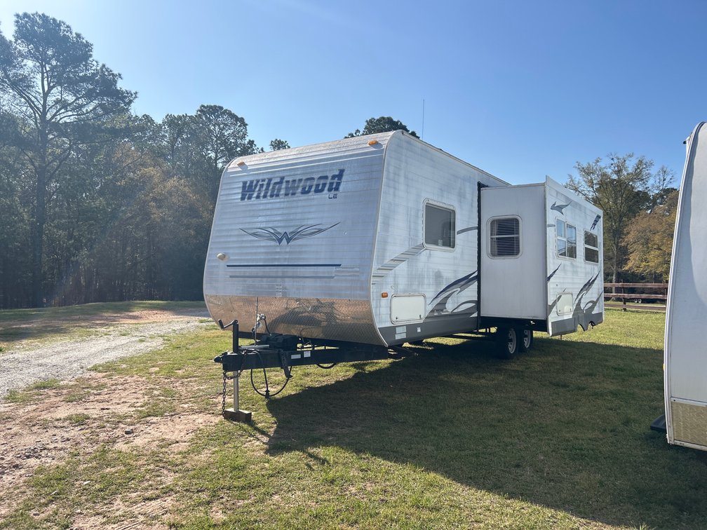 2010 Forest River Wildwood Towables Trailer Camper