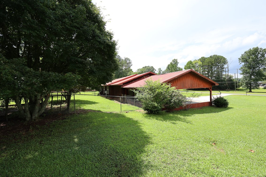 Image for Ashland, AL Home Auction — 3BR/2BA Ranch on Corner Lot