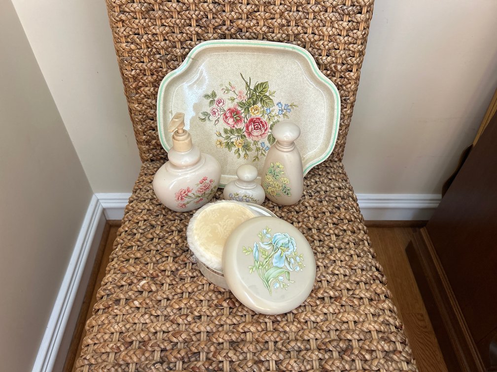 Vintage Avon Vanity set