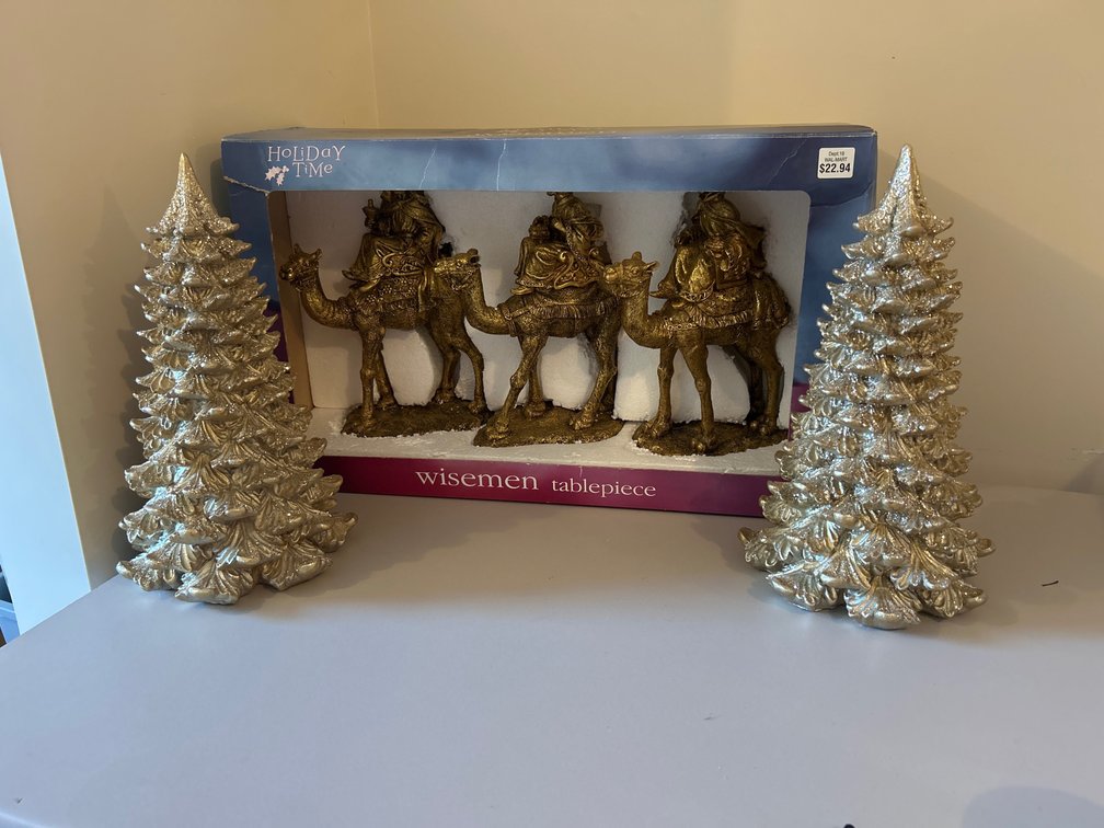 Wiseman Table piece, Tabletop Christmas Trees