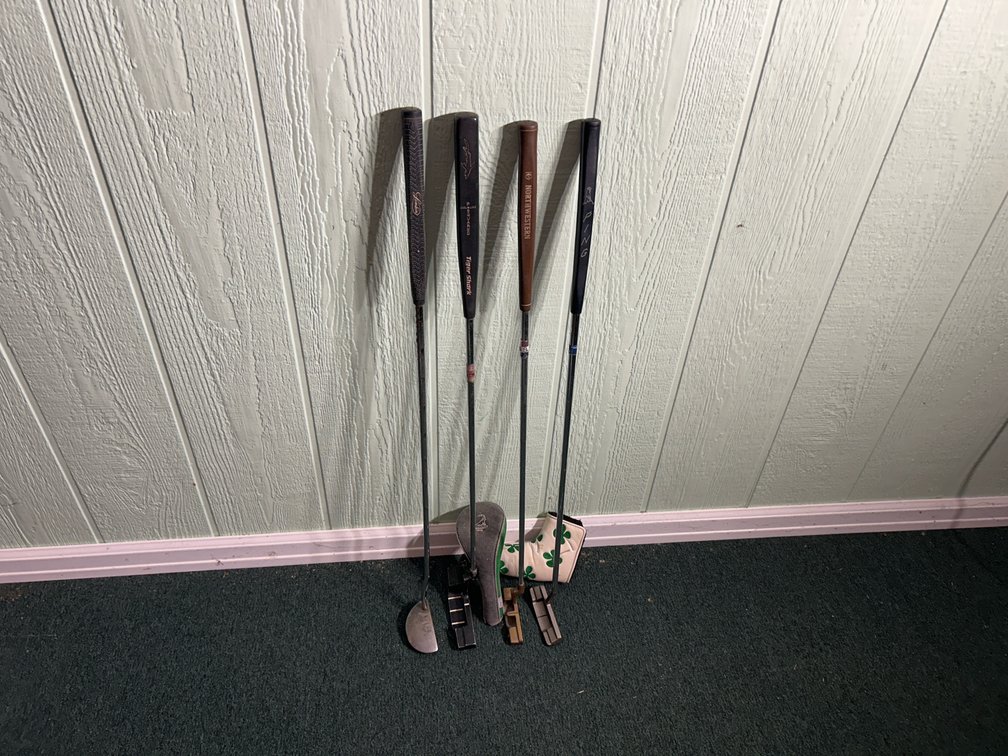 4 Golf Putters & Covers