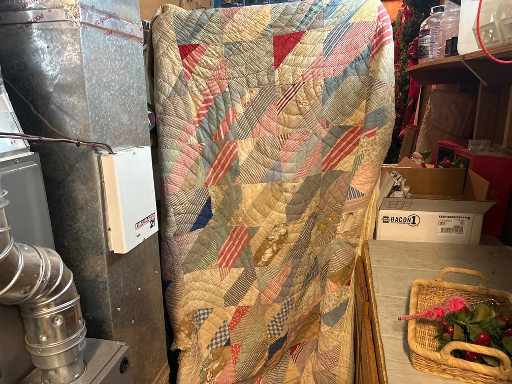 2 Square Patterned Quilts
