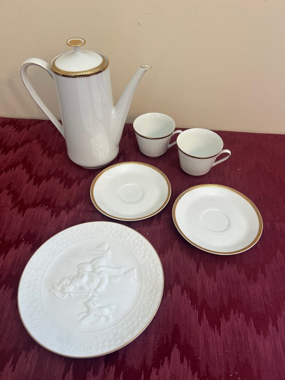 Gold Trimmed Tea set
