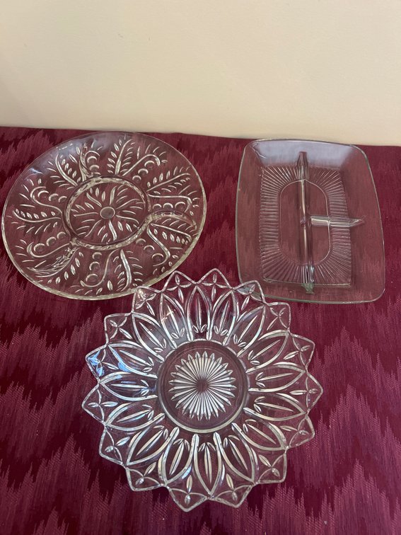 3 Glass Serving Trays