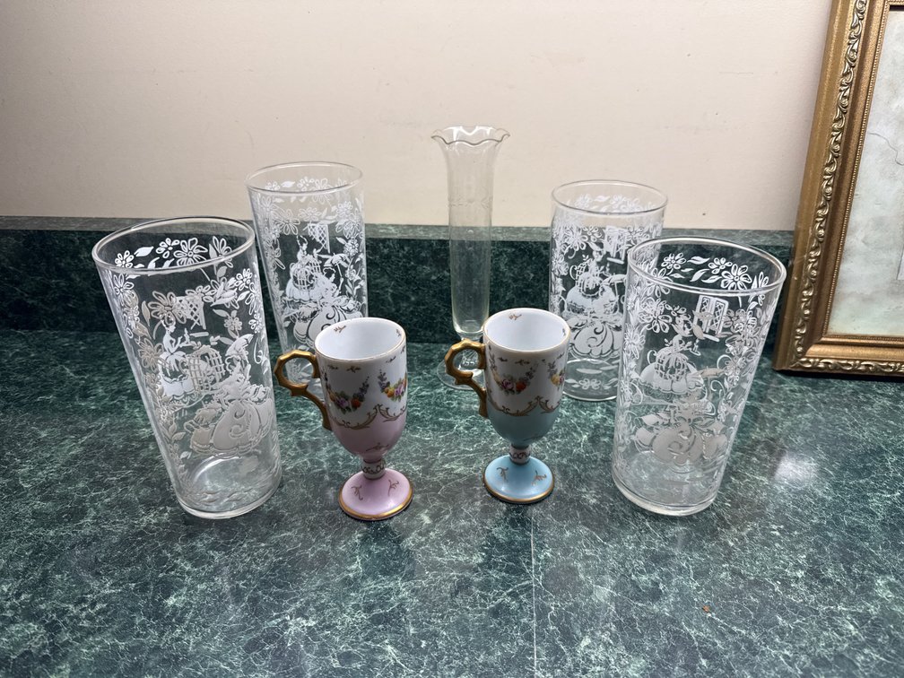 Vintage Anchor Hockings glasses, 2 antique Demitasse