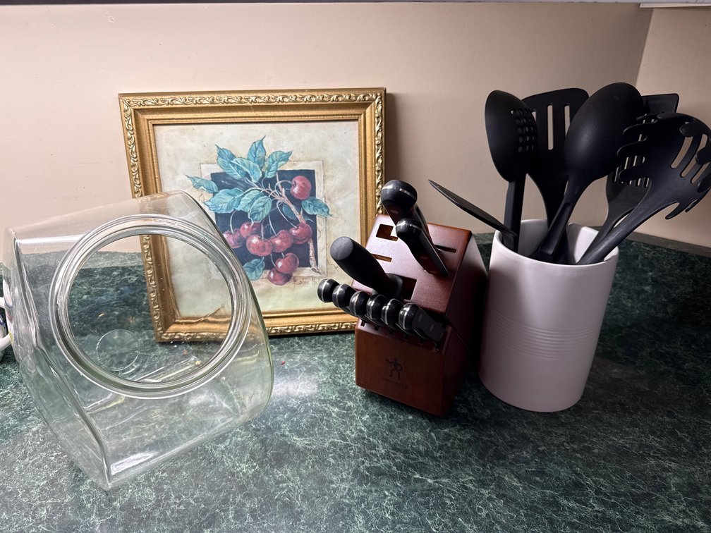 Cookie Jar, Knife Set, Kitchen Utensils, Decorative Picture