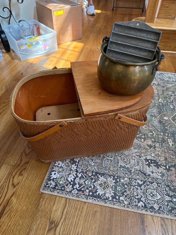 Vintage Picnic Basket; Pot