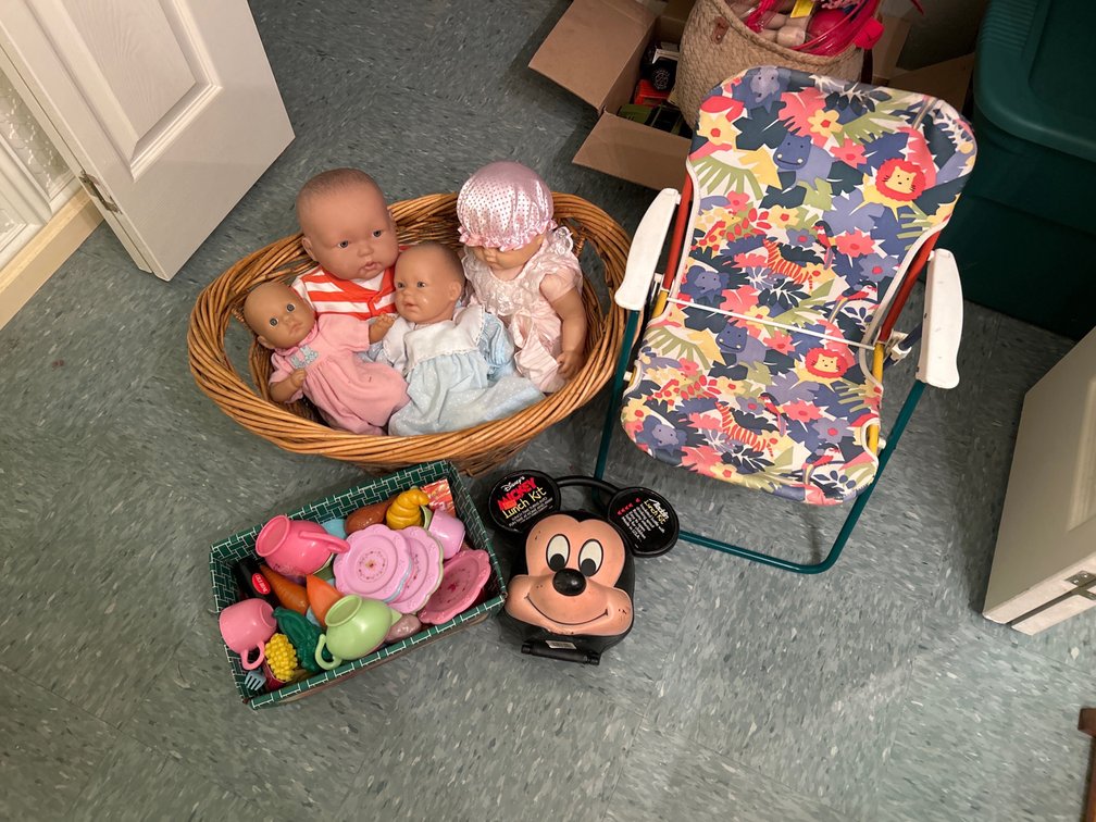 Aladdin Disney Mickey Mouse Plastic Lunchbox; Baby Dolls; Toys