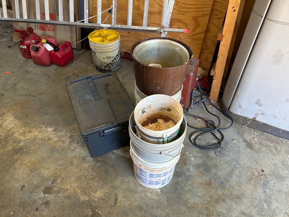 Buckets and Totes
