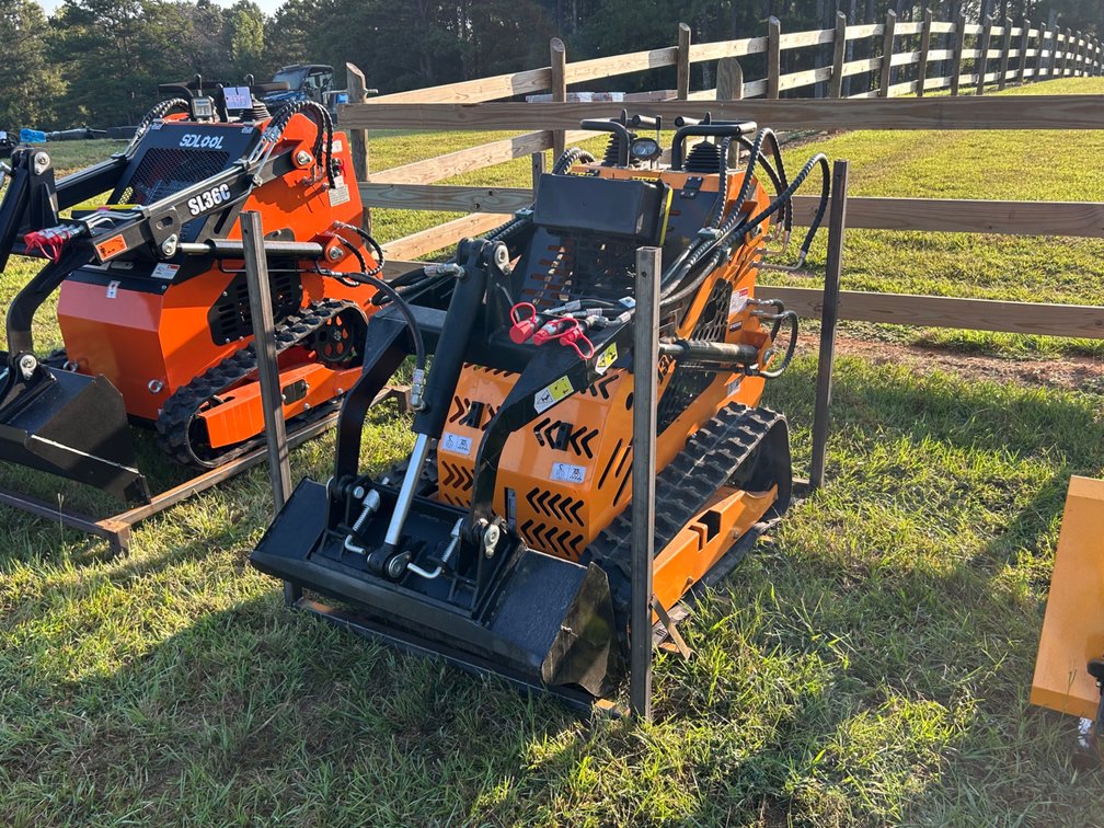 SDLOOL Skid Steer Loader