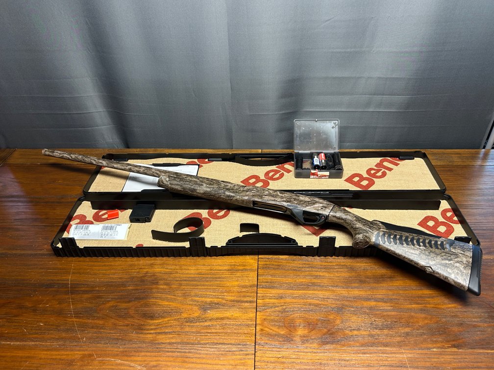 Benelli Super Black Eagle 3 Semi-Auto Shotgun – 12 Gauge