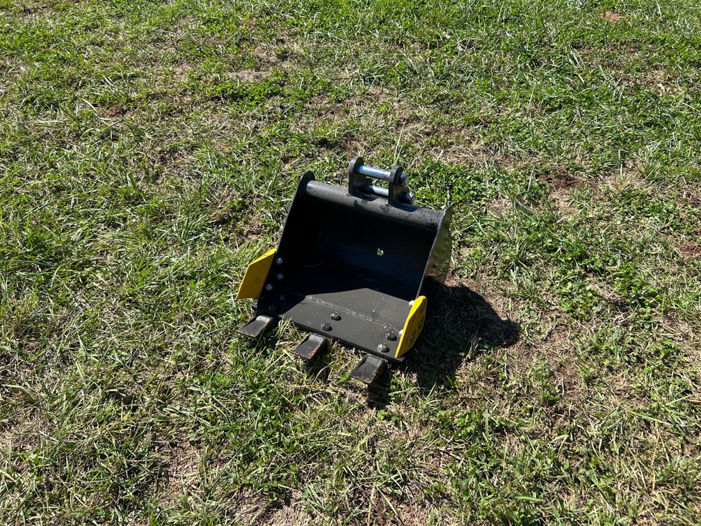 Mini X 16in Bucket