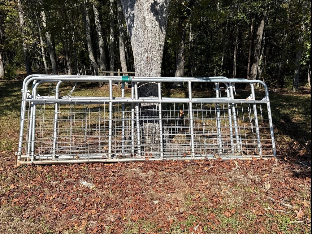 4 - 10’ gates and 1 - 12’ gate