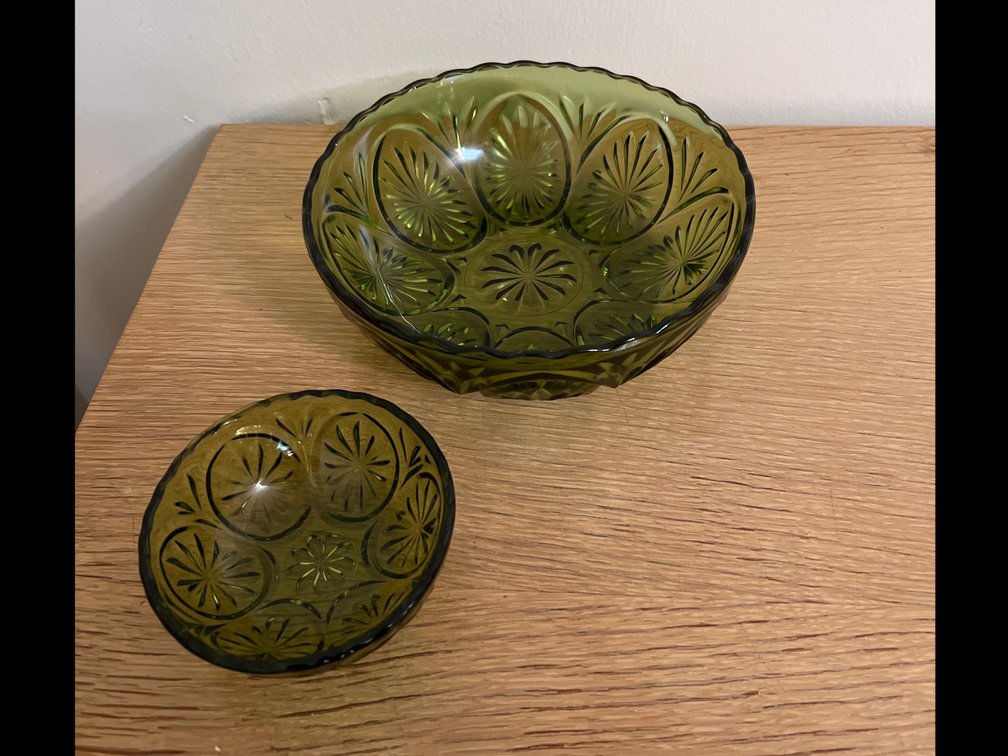 Vintage Anchor Hocking Green Bowls 