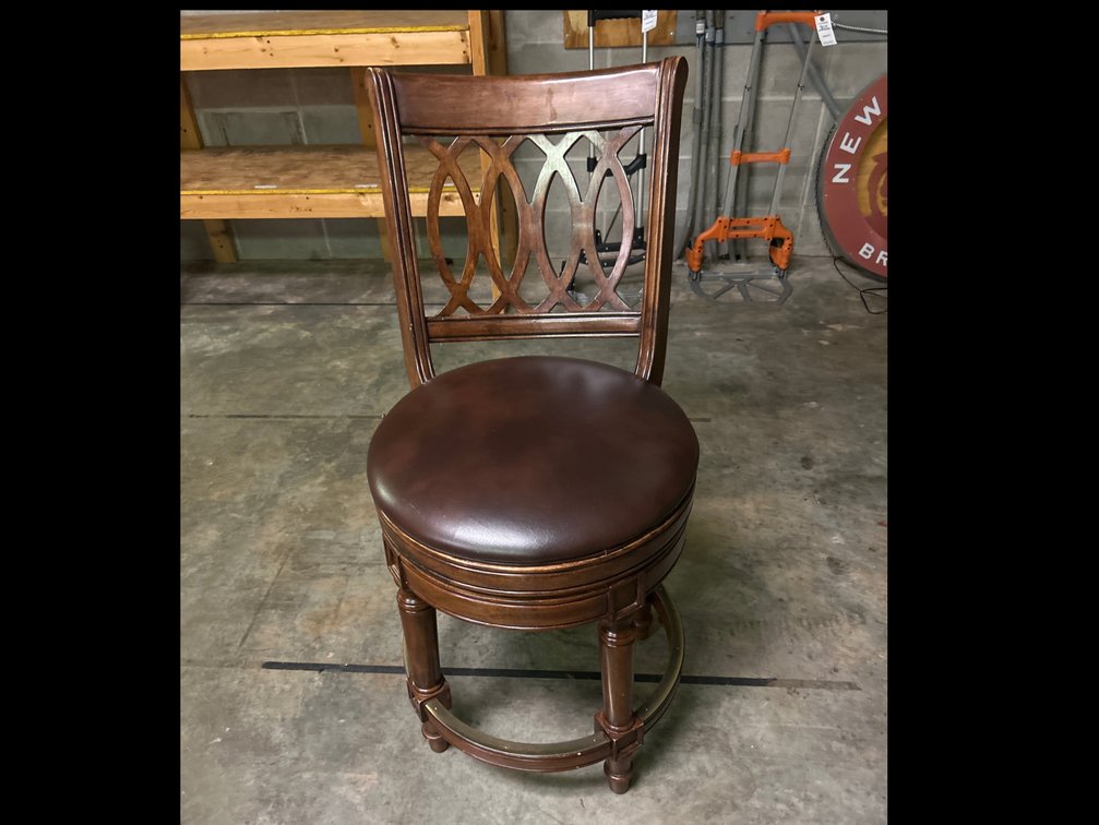 Barstool 