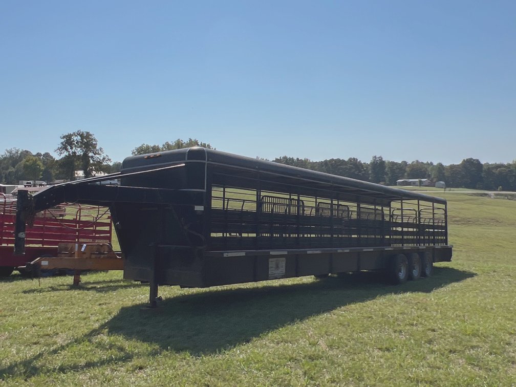 Circle W 36ft x 6ft Tri-axle Cattle Trailer 