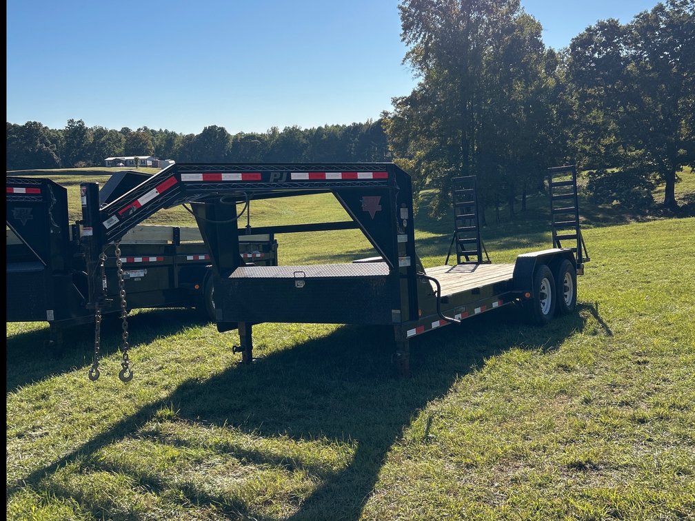 18ft PJ Gooseneck Trailer