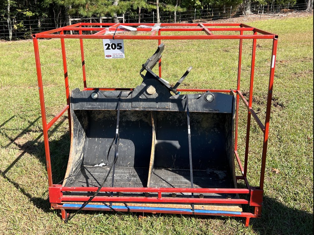 Rhinox Excavator Tilt Bucket 48in Fits Kubota 