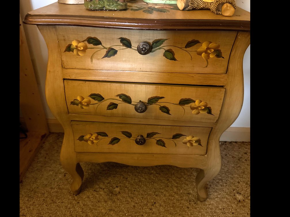 Small Chest of Drawers 