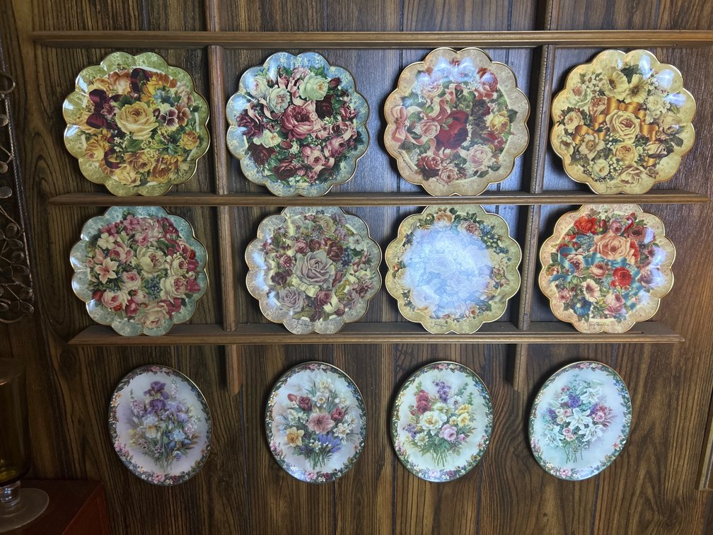 Scallop Edge Plates, Plate Holder Shelf, and Lena Liu Floral Cameo Plates 