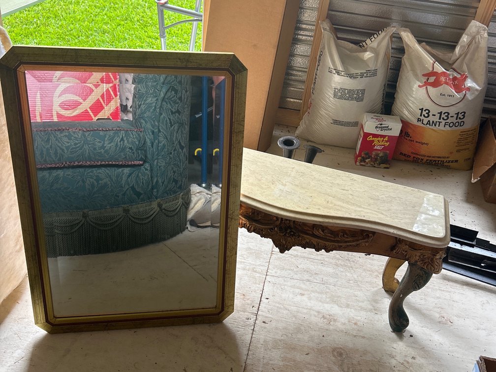 Marble Told Small Table and Mirror