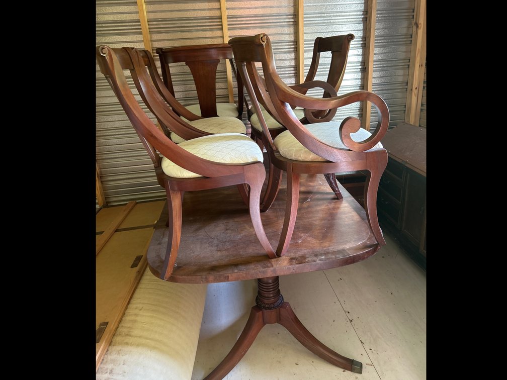 Table and 6 Chairs