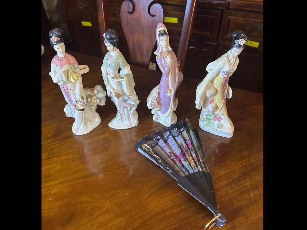 Women Figurines with Fan 