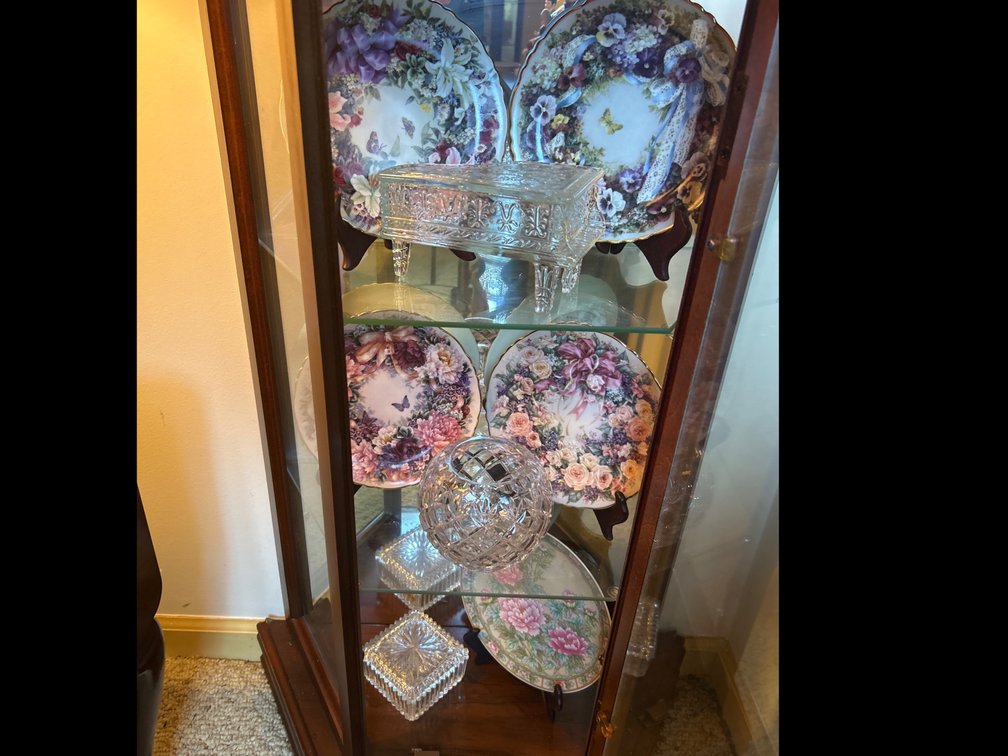 Beautiful Decorative Flower Plates, Etc.