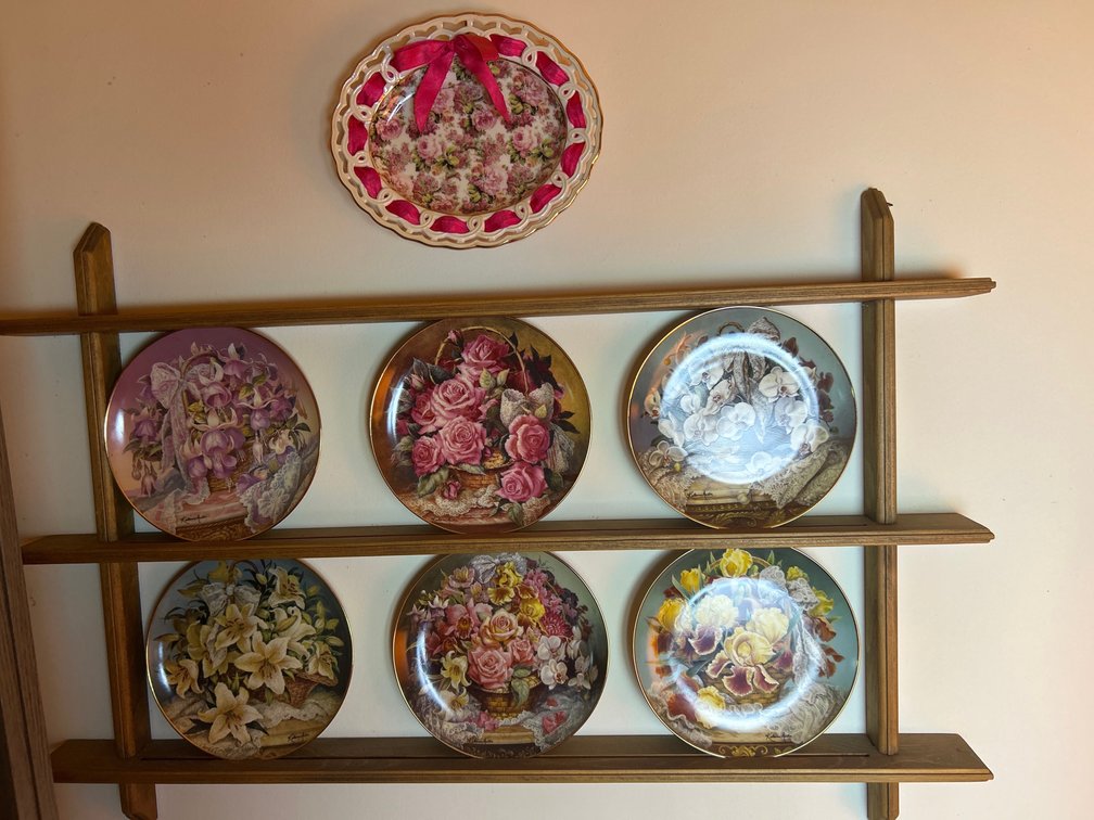 Katherine Austin Plates with Plate Holder Shelf 