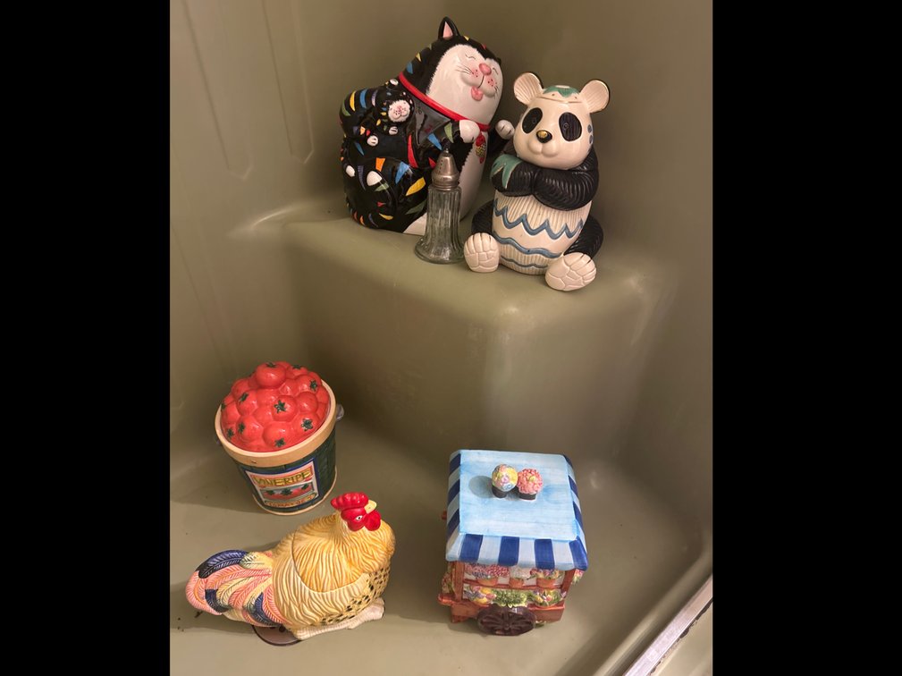 Assortment of Cookie Jars 