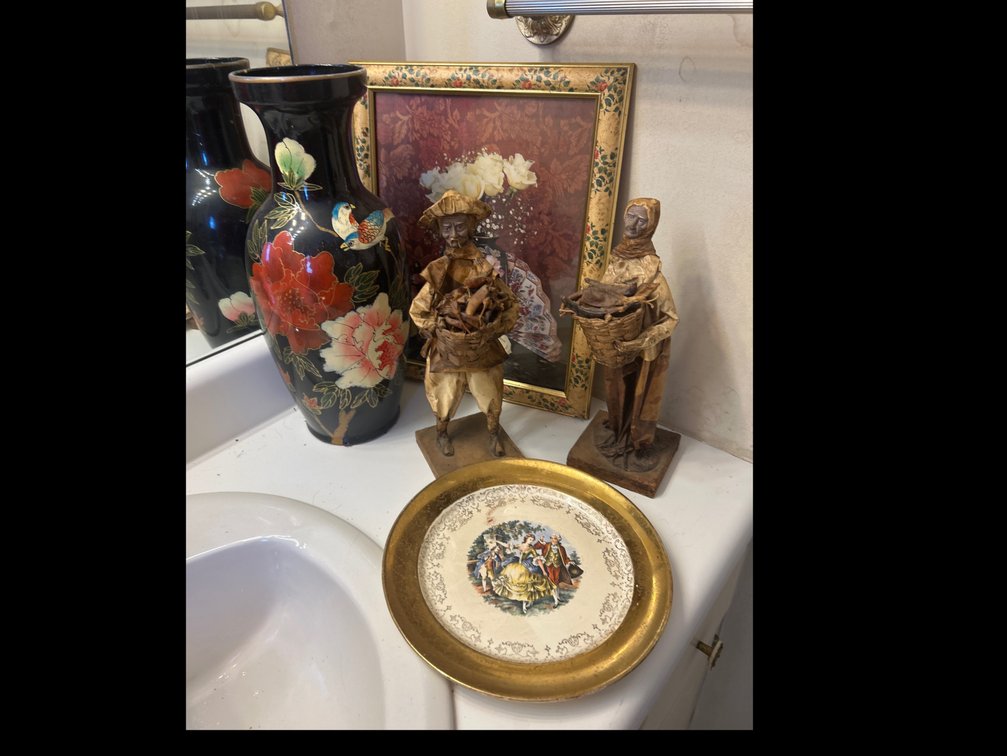 Paper Mache Men, Vase, Picture, Plate
