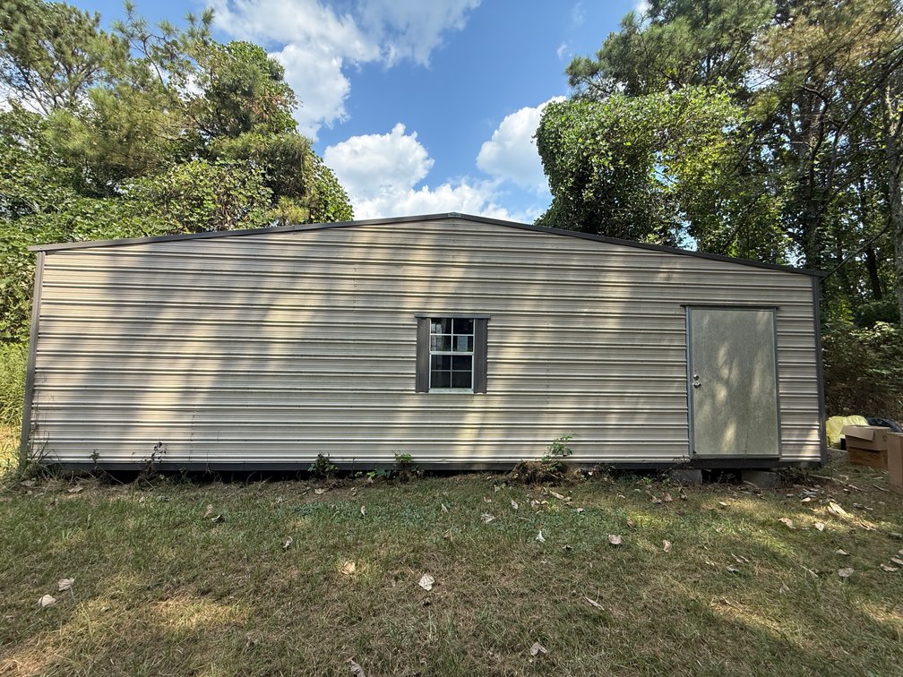 Building 10 Size 23' 2" x 11' 8"