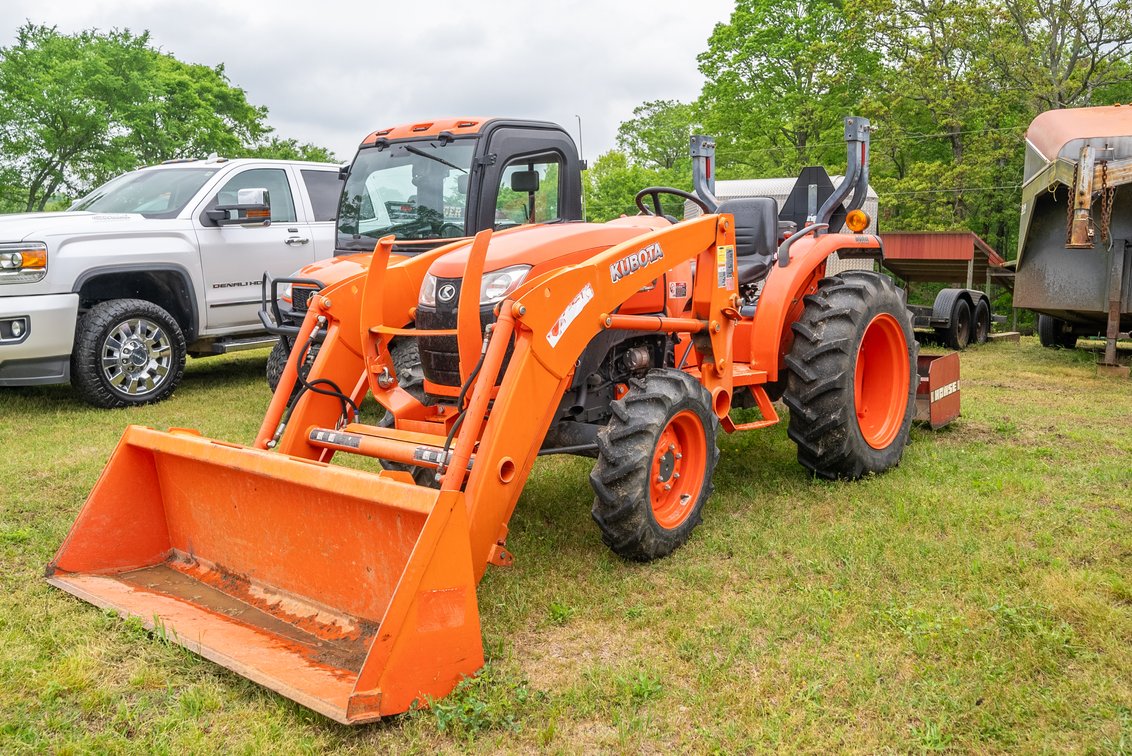 2016 Kubota L2501DT Tractor, Loader & Bucket 25 HP w/185 Hours Serial No. 52487